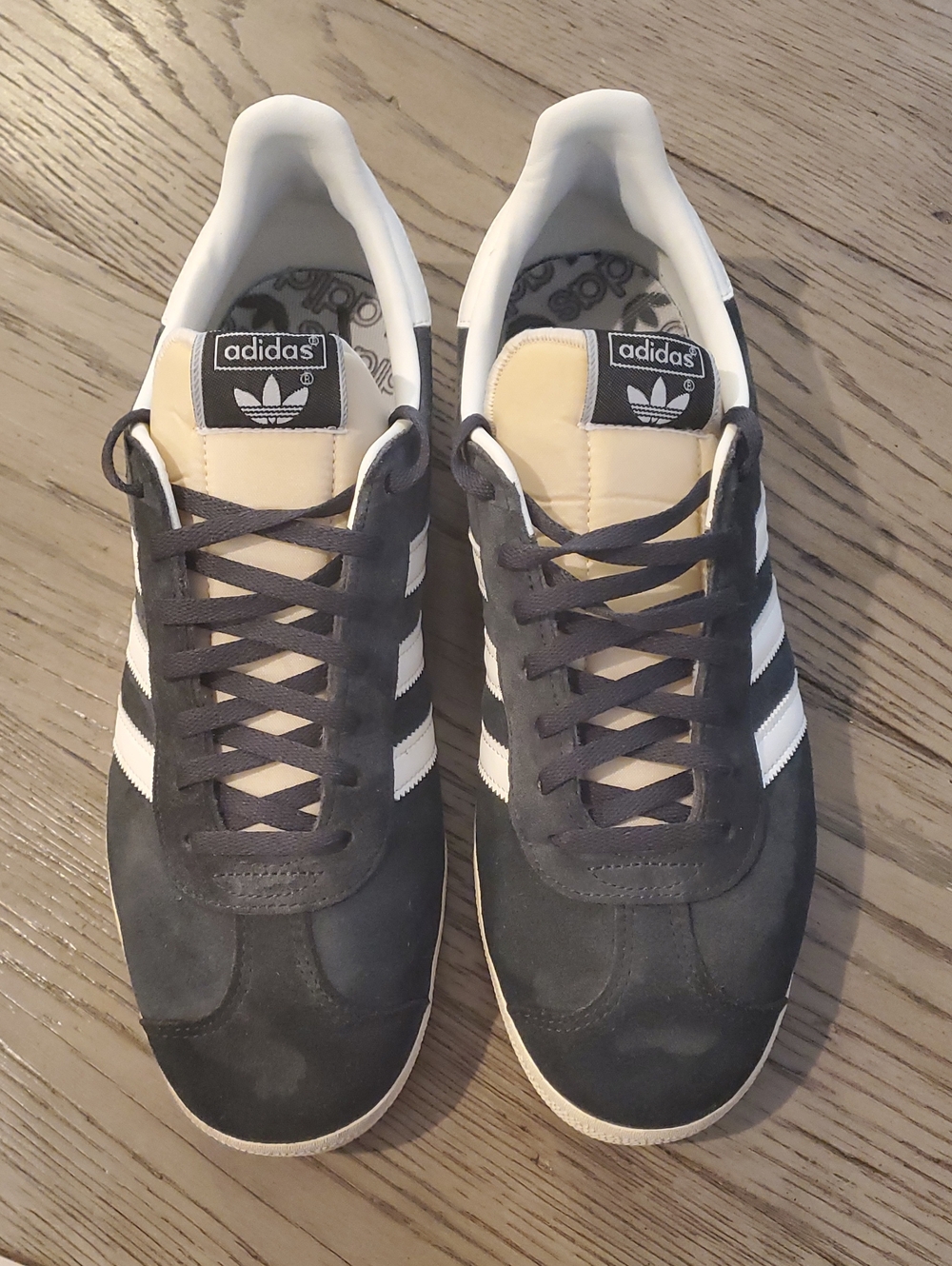 ADIDAS